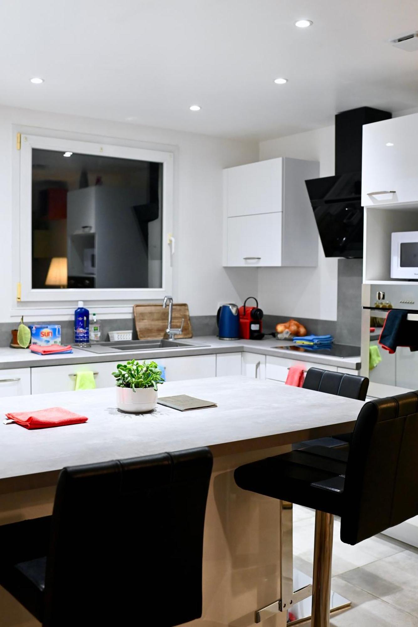 Cosy Colour Place Apartment Вилие-сюр-Марн Екстериор снимка